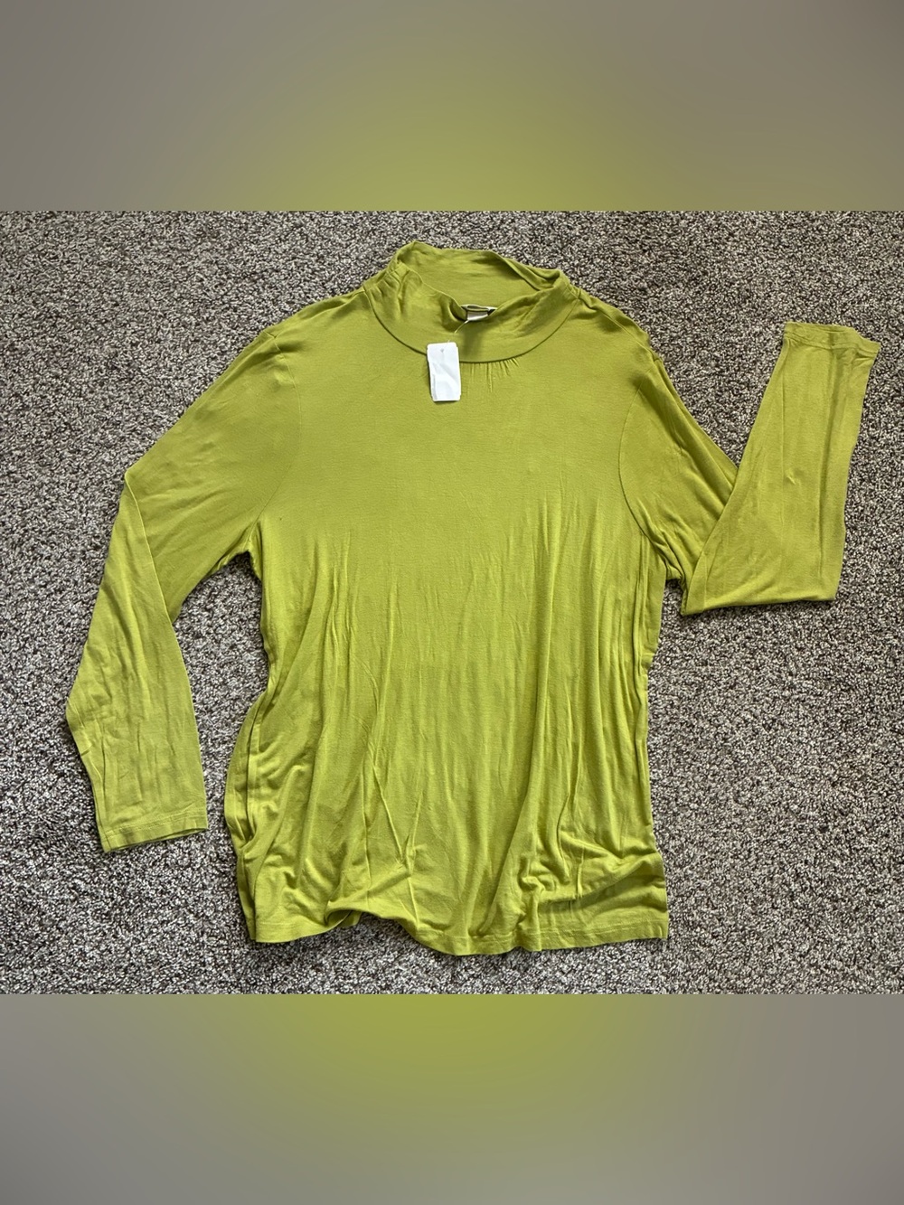 🏈 NWT $25.50 CJ Banks Lime Green Mock Neck Long Sleeve Top